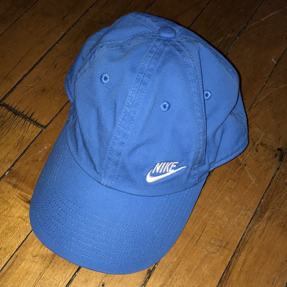 Nike Heritage86 Blue Swoosh Baseball Cap Adjustable Hat Sporty Bright Blue